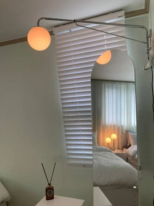 Villa Sunnyside House/ Hongik St. Exite 5~7 3Min Seoul Ferienhaus